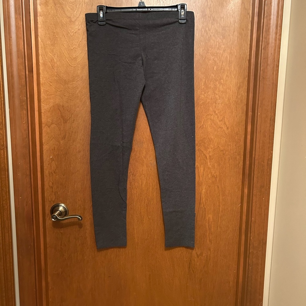 4 pack leggings size L grey (NWT), brown(NWOT), blue(NWOT) black capri leggings - Picture 4 of 16